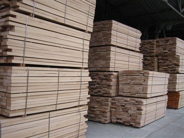 Beech sawn lumber — photo 1