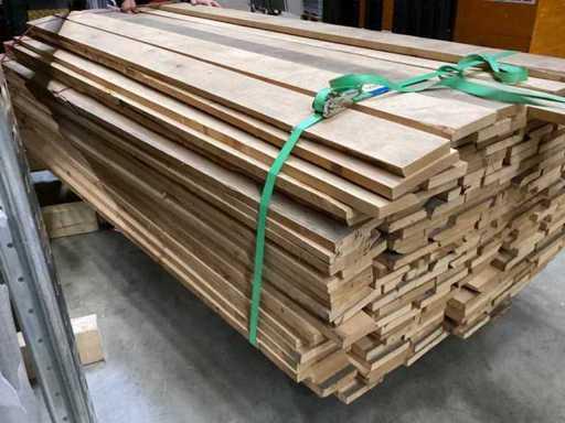 Kiln-dried Red Alder lumber — photo 1